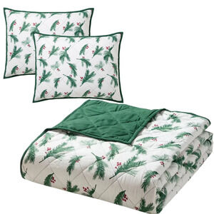 Hallmark Flannel 3 Piece Quilt Set Queen Size Winter Berries NEW